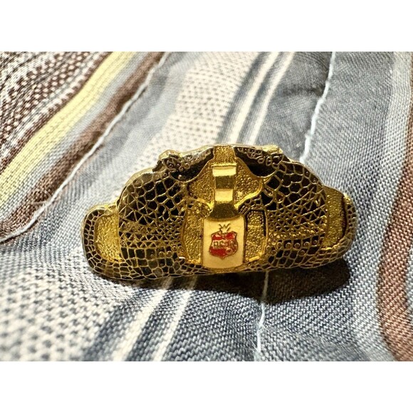 Texas Lone Star Beer Logo Enamel Surrounded with Armadillos Pin Lapel Pinback - Picture 5 of 7